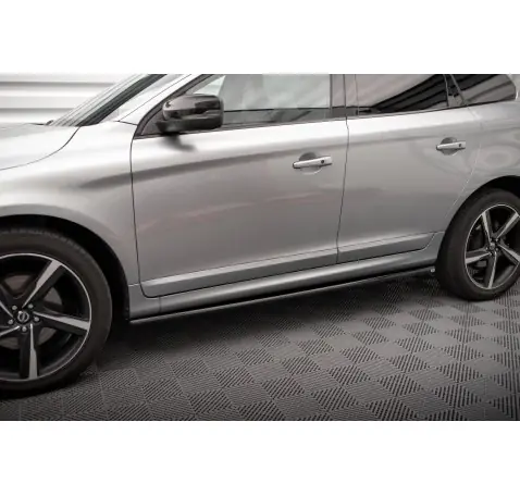 Rajouts Des Bas De Caisse Volvo XC60 R-Design Mk1 Facelift