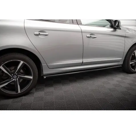 Rajouts Des Bas De Caisse Volvo XC60 R-Design Mk1 Facelift