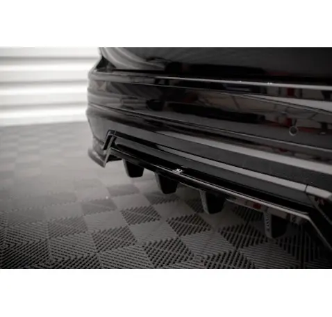 Arriere Splitter (avec une barre verticale) Volvo XC60 R-Design Mk2 Facelift