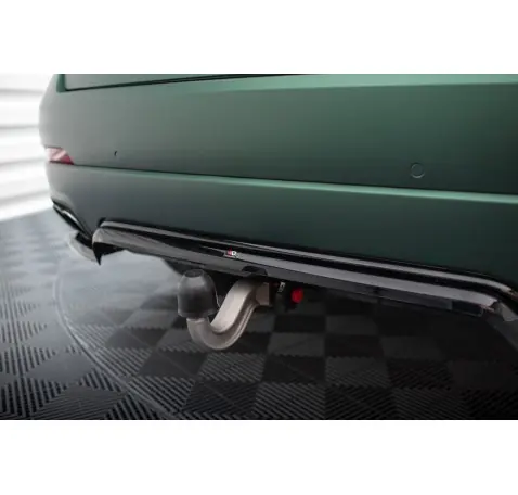 Arriere Splitter (avec une barre verticale) Maserati Levante Mk1