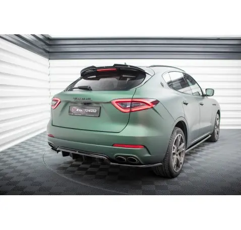 Arriere Splitter (avec une barre verticale) Maserati Levante Mk1