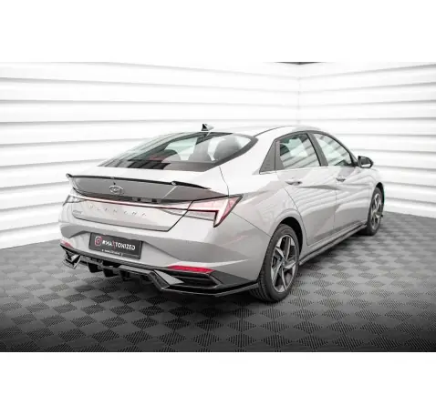 Spoiler Cap Hyundai Elantra Mk7