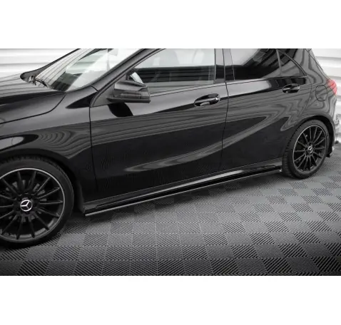 Rajouts Des Bas De Caisse Mercedes-Benz A AMG-Line W176 Facelif