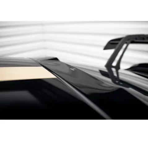 Le prolongement de la lunette arrière Porsche 911 992 GT3