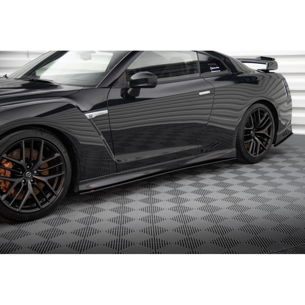 Street Pro Rajouts Des Bas De Caisse Nissan GTR R35 Facelift