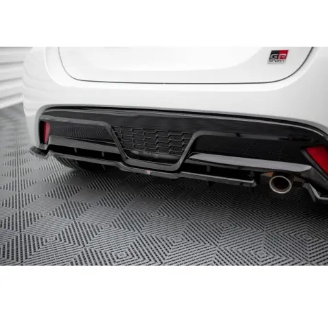 Arriere Splitter (avec une barre verticale) Toyota Yaris GR Sport Mk4